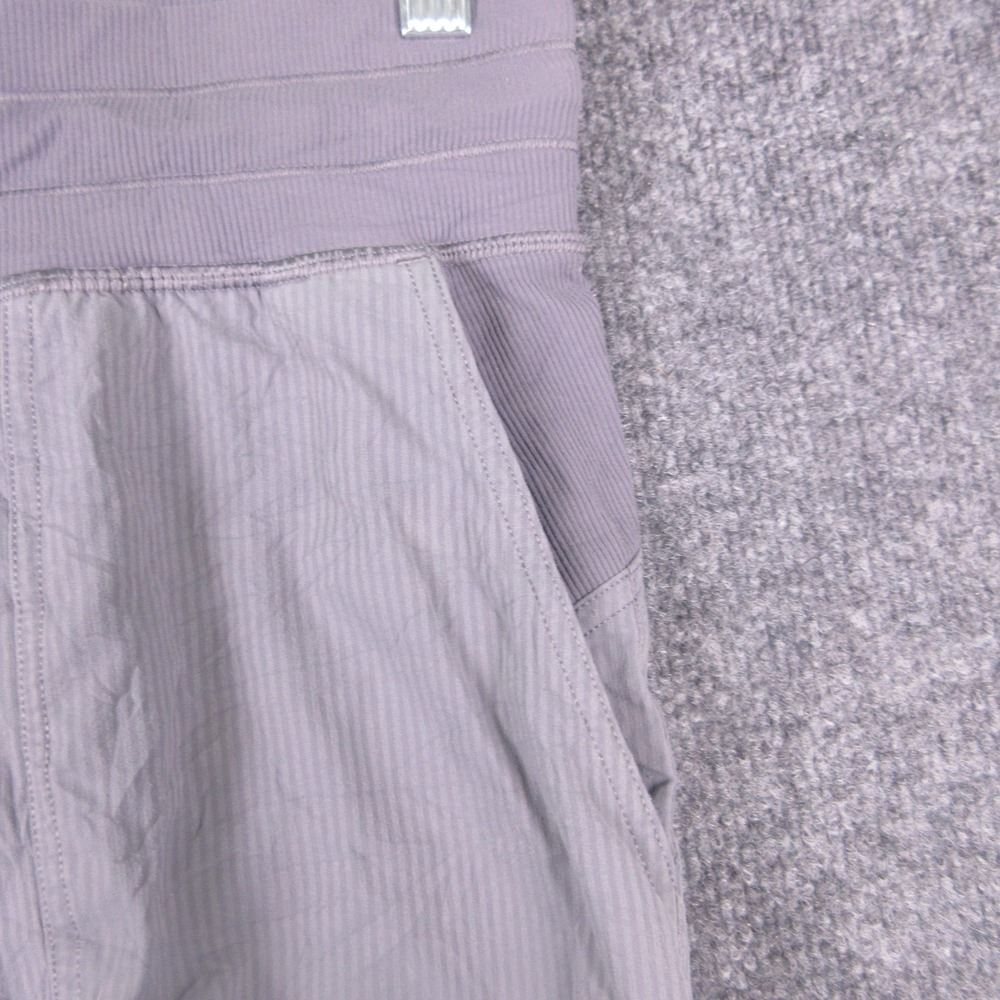 Lululemon Pants Womens 6 Gray Stripe Capri Drawstring Waist Yoga Athletic - Picture 6 of 11